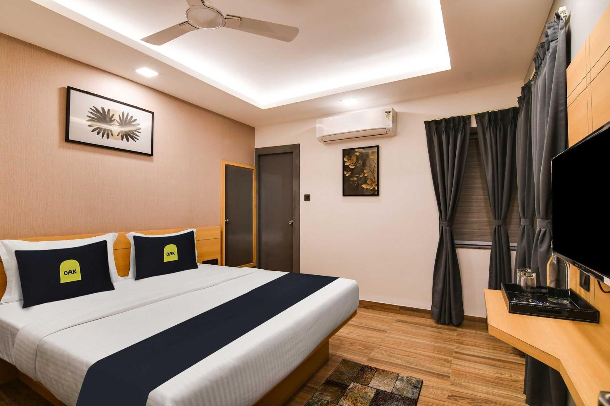 Super Townhouse Oak Sayhallo Ecstasy ブバネーシュワル エクステリア 写真