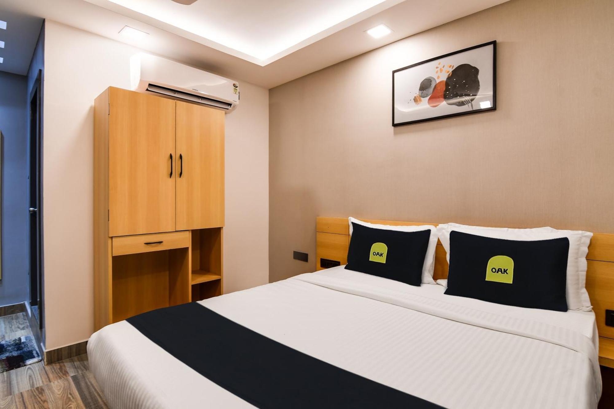 Super Townhouse Oak Sayhallo Ecstasy ブバネーシュワル エクステリア 写真