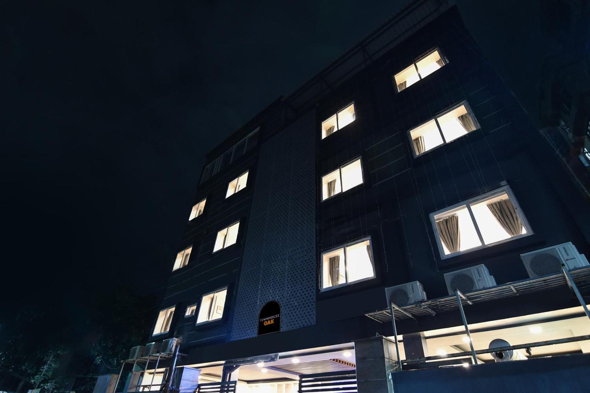 Super Townhouse Oak Sayhallo Ecstasy ブバネーシュワル エクステリア 写真