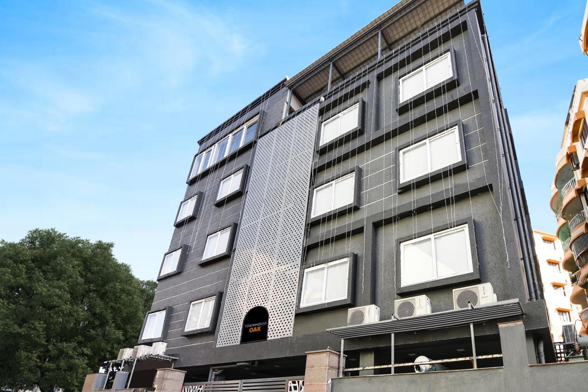 Super Townhouse Oak Sayhallo Ecstasy ブバネーシュワル エクステリア 写真